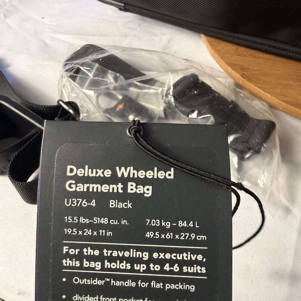 BRIGGS & RILEY ‘Baseline’ Black Nylon Deluxe 2-Wheeled Garment Bag - Picture 7 of 11